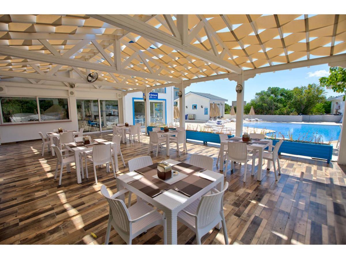 Queen Aphrodite Hotel Karpasa Buitenkant foto