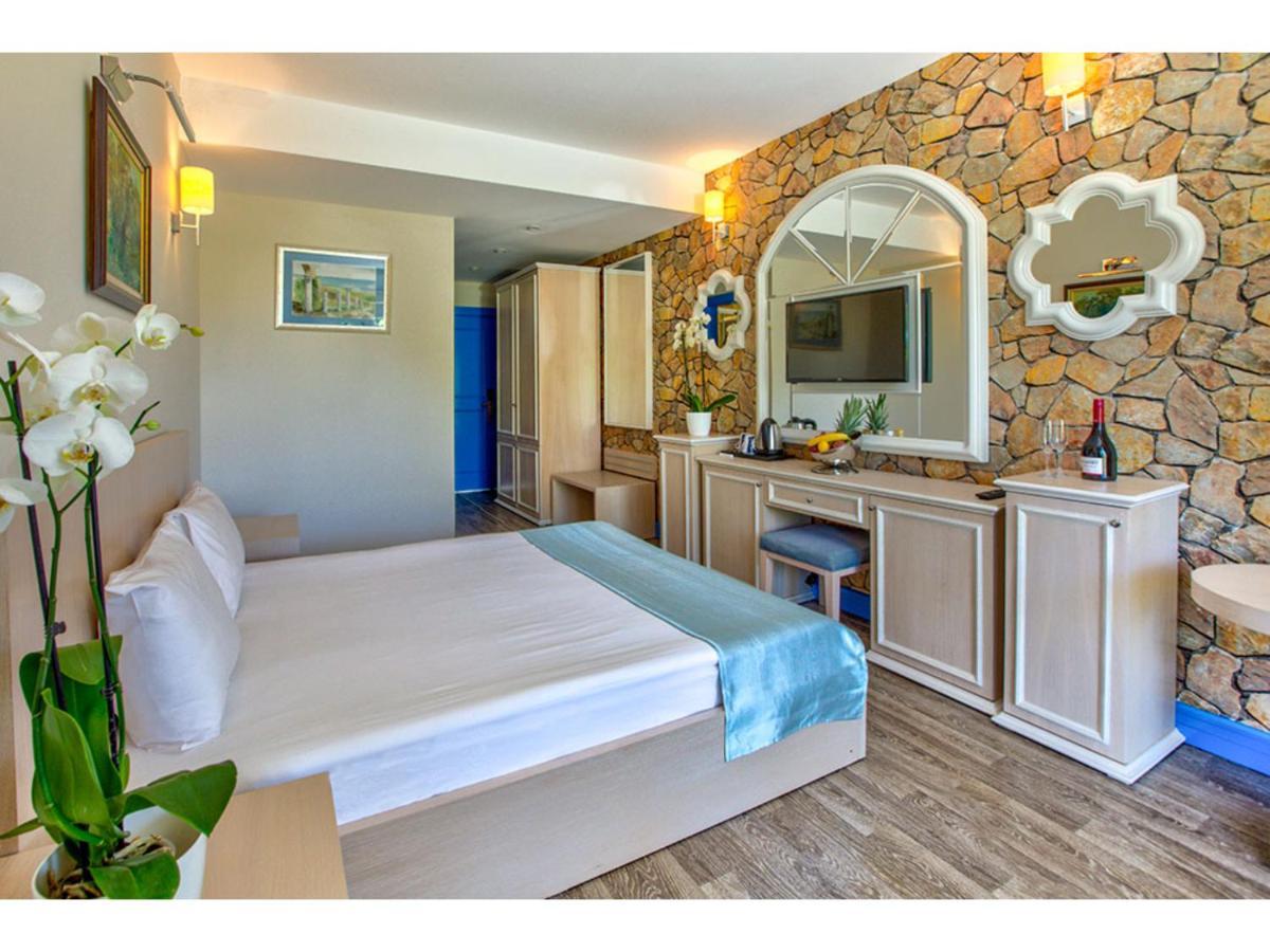 Queen Aphrodite Hotel Karpasa Buitenkant foto