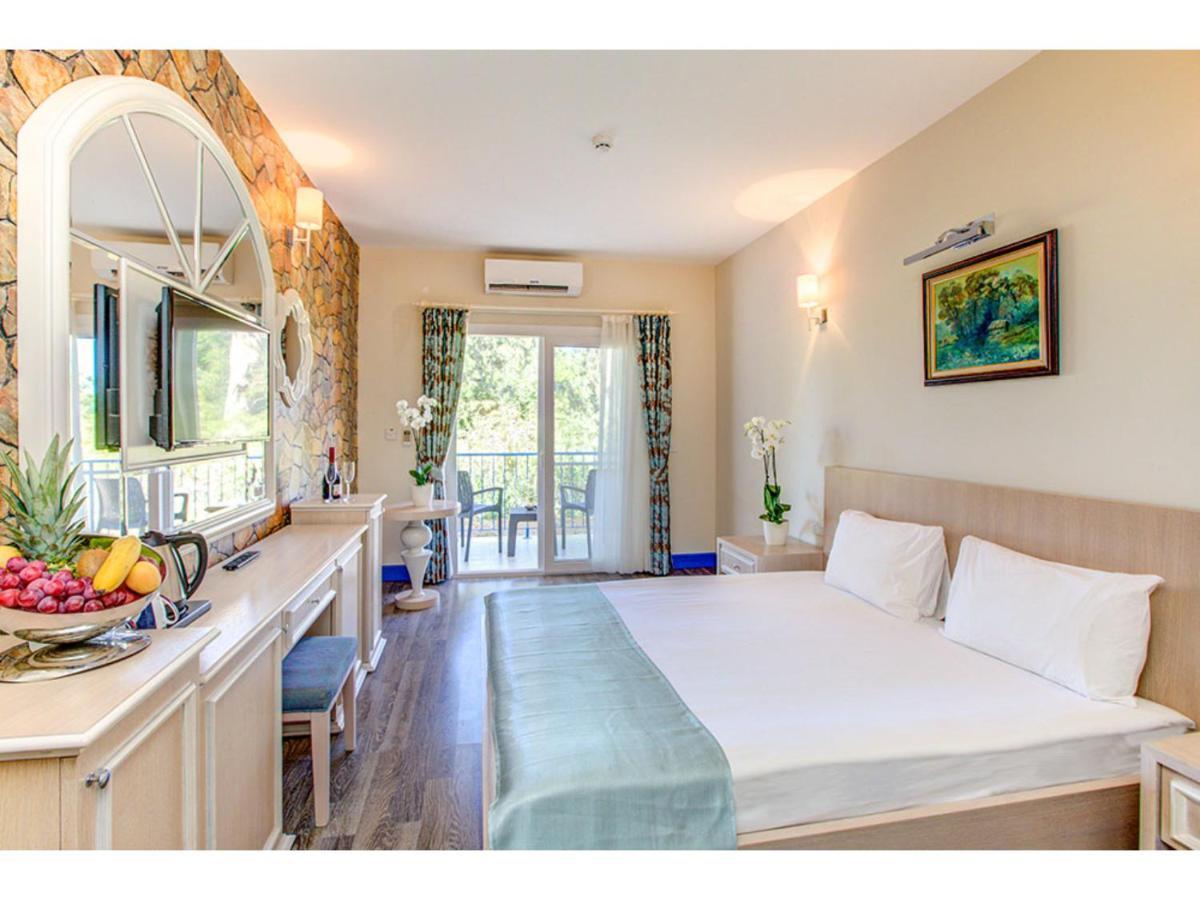 Queen Aphrodite Hotel Karpasa Buitenkant foto
