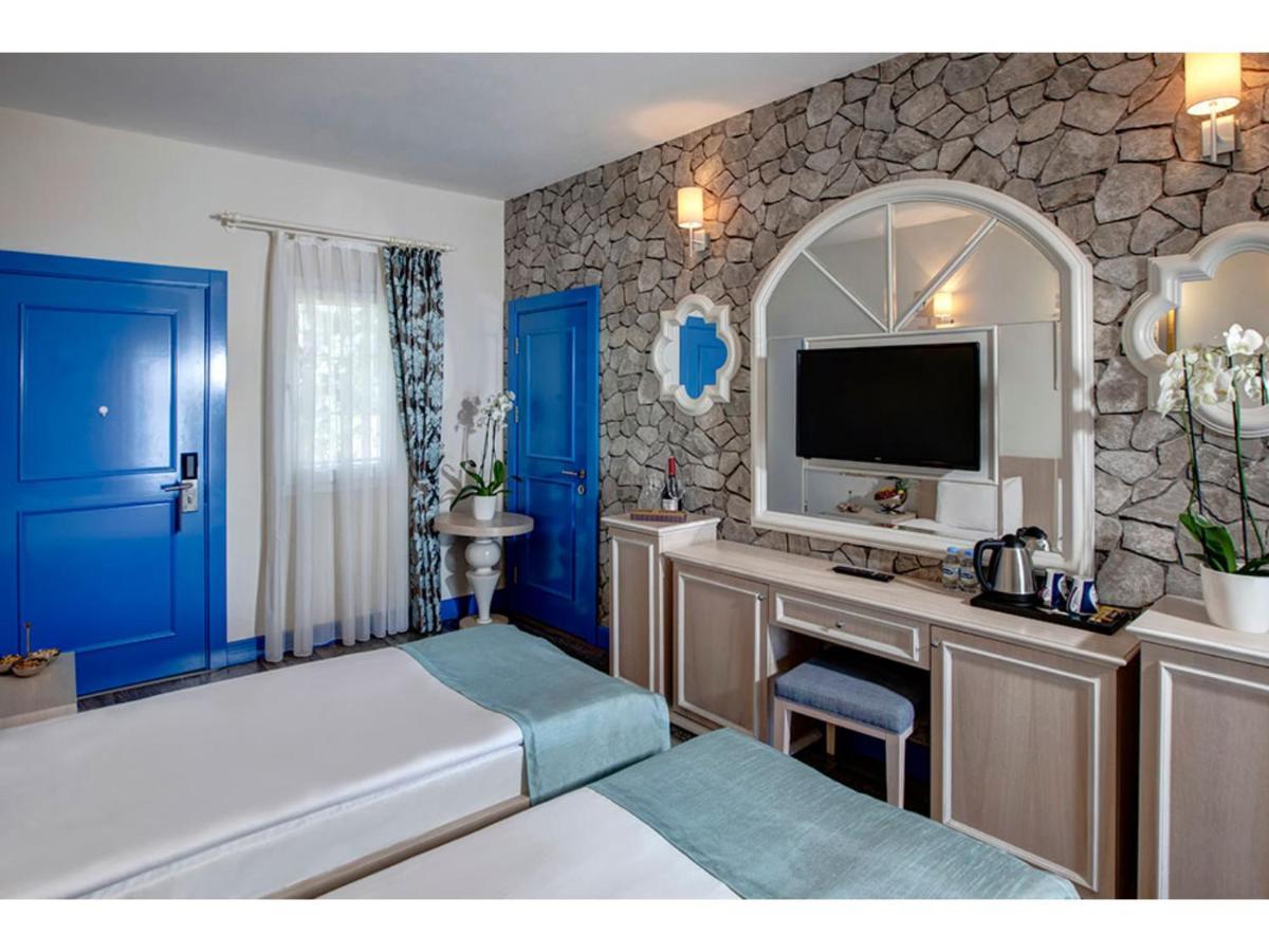 Queen Aphrodite Hotel Karpasa Buitenkant foto
