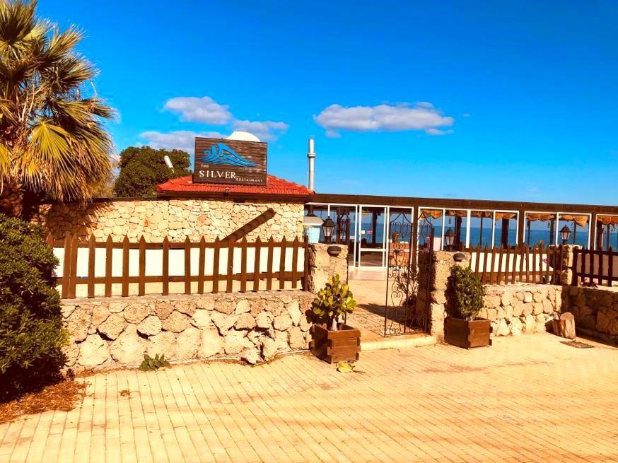 Queen Aphrodite Hotel Karpasa Buitenkant foto