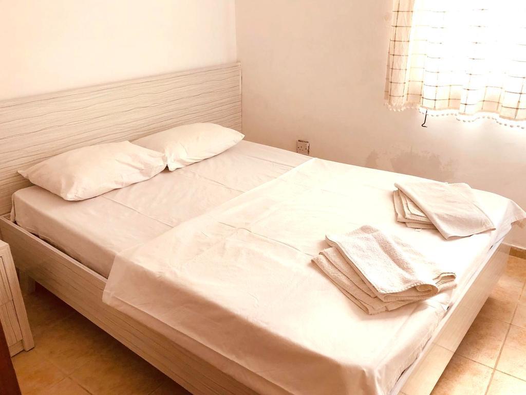 Queen Aphrodite Hotel Karpasa Buitenkant foto